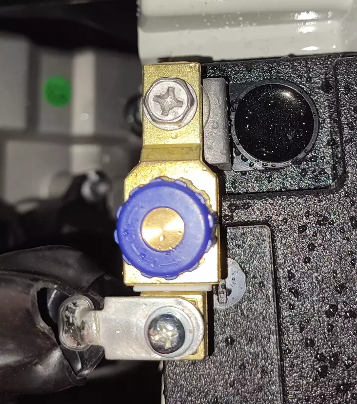 Bronco Huvudströmbrytare universal - Nödstopp och säkerhetsbrytare - D456001 - 1