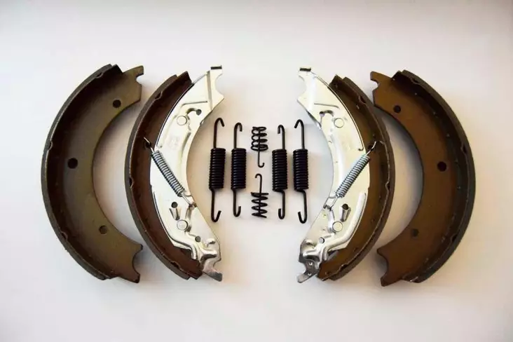 BROMSBACK SATS 4 ST PASSAR KNOTT 25-2025/1 - Bromsback - 54453 - 1