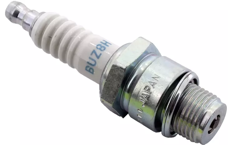 Ngk Sparkplug BUZ8H (4) - Tändstift och tändhatt - D2506 - 1